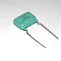 Kondensator 1uF 250V 20% MKSE K73-17 22mm x 16mm x 9mm