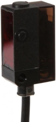 OR140404, czujnik optyczny, odblaskowy, 27x16x12mm, światło czerwone spolaryzowane, punktowy, Sn: 4000, 10-30V DC, PNP