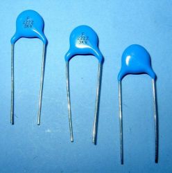 2,2nF/3kV 7,5/10mm 20% KOND.CERAM.100SZT