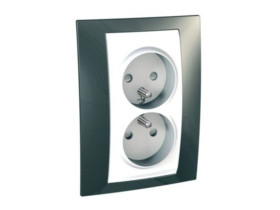 UNICA PLUS Gniazdo podwójne z uziemieniem z przesłonami terra manganowa MGU63.069.824 SCHNEIDER ELECTRIC