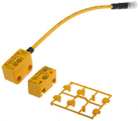 Bezdotykowy wyłącznik bezpieczeństwa, 24 V DC, IP67, 37 x 26,4 x 18 mm, 4, Pilz