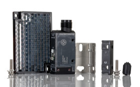 Czujniki fotoelektryczne Retrorefleksyjny w obudowie prostokątnej Omron NPN zakres 100 mm → 2 m. LED