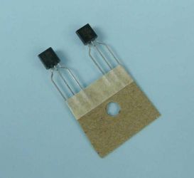 2SC-3200 NPN 0,1A/120V/0,3W TO-92 TRANZY