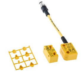 Bezdotykowy wyłącznik bezpieczeństwa, 24 V DC, IP67, IP6K, IP9K, 26,4 x 37 x 18 mm, Kategoria 4 (EN ISO 13849-1), Pilz