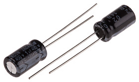 Kondensator 1μF 400V dc Radialny, Otwór przelotowy RS PRO roztaw: 2.5mm 6 (Dia.) x 11mm
