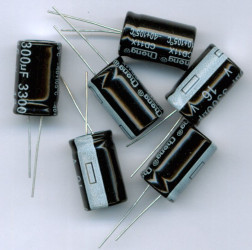 3300uF/16V/105C KONDENSATOR ELEKTROLITYCZNY