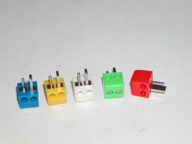 Wtyk głośnikowy mini skręcany czerwony czarny pomarańczowy lub...