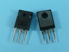 IRFPE-30 N 4,1A/800V/125W Rds=1,2 TO-247