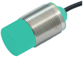 Pepperl+Fuchs Czujnik indukcyjny PNP NBN15-30GM50-A2