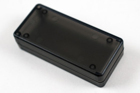 Obudowa ABS szerokość zew. 30 mm długość zew. 65 mm wys. zew. 15,5 mm Hammond IP54 Półprzezroczysty przydymiony