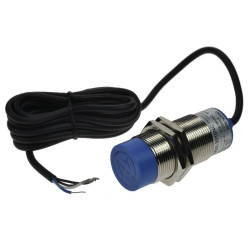 Czujnik pojemnościo. CM30-3015NC NO/NC NPN 15mm wysunięty pojemn.