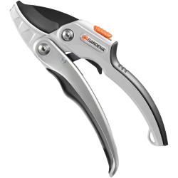 GARDENA 08798-20 Smart Cut Pruner Ratchet Anvil 25-Year Warranty