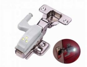 LAMPKA LED NA ZAWIAS B.Z.