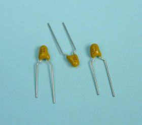 CT 0,68uF/35V TANTAL (100SZT)
