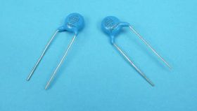 X1Y1 470pF/400V AC R-10mm