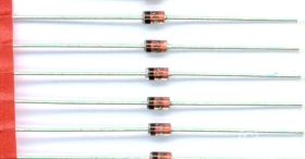 8V2 1.3W DIODA ZENERA (10 SZTUK)