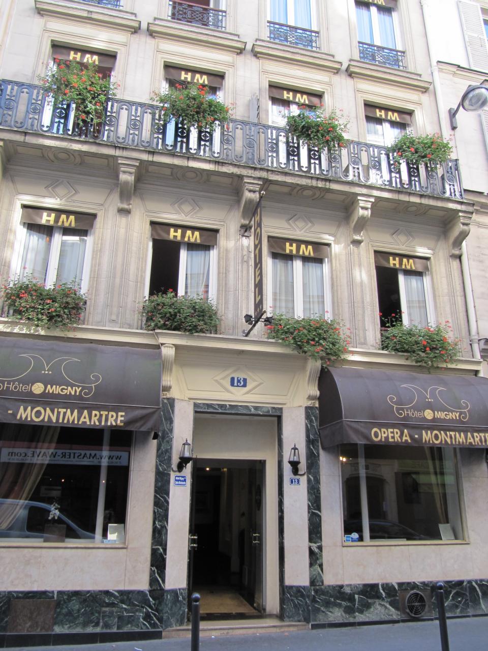 In 1886 Van Gogh and his brother Theo lived here at 25 rue Victor Masse, Paris (9th arrondissement).