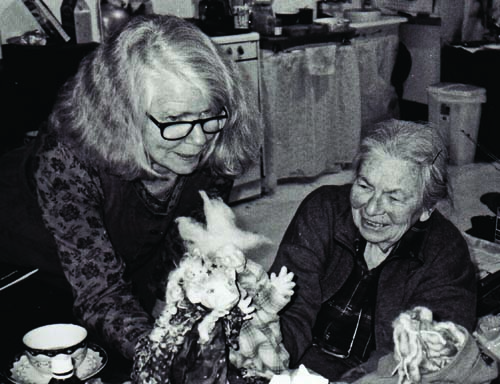 Edith and Martha Haeseler