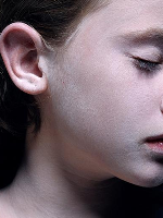 GOTFRIED-HELNWEIN-THE-CHILD-One-man-show-Fine-Arts-Museums-of-San-Francisco-California-Palace-of-the-Legion-of-Honor