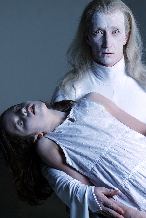 Gottfried Helnwein WORKS Installations and Performances Das Paradies und die Peri