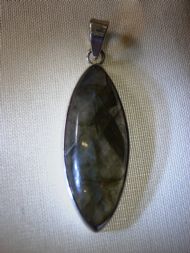 Labradorite Pendant, £25.00 inc. FREE postage.