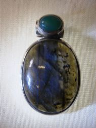 Labradorite Pendant, £27.50 inc. FREE postage.