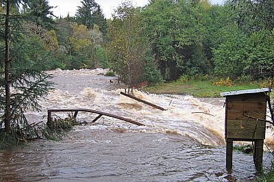 river alness or averon, october 2006 flood