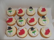 Snowmen and stocking mini cupcakes