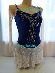 Anais Design in Blue/White