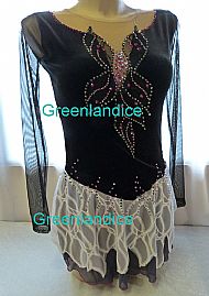 Rebecca design in Black/White