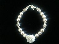 B3 WHITE ROSE AND PEARL BRACELET