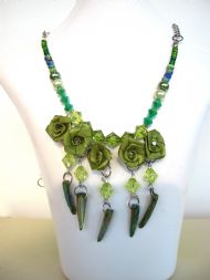 1852 Olive Collar £24.95