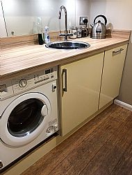 Washer/dryer and dish washer