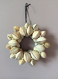 Clam Shell Wreath £15.00