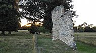 Sunset over Wallingford castle, or whats left of it!