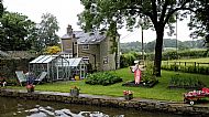 Canalside cottage with 'Queen'