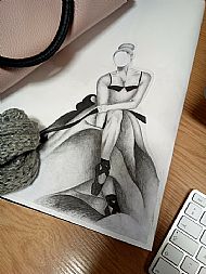 Faceless Ballerina 