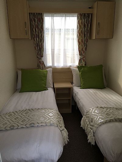 twin bedroom
