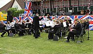 Strike up the band