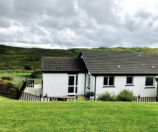 ceithir gaothan self-catering bungalow, seat, skye - the bungalow