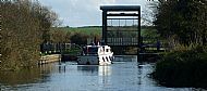 Nov 2014 - negotiating the lock from upstream, photo from near The Kings Head.