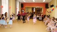 en dan doen de Pieten ook mee