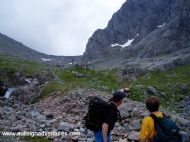 Looking up at Tower Ridge, 