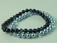 SET OF 2 PEARL & CRYSTAL BRACELETS ON ELASTIC IN MIXED BLUES