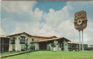 885. La Quinta Motor Inn