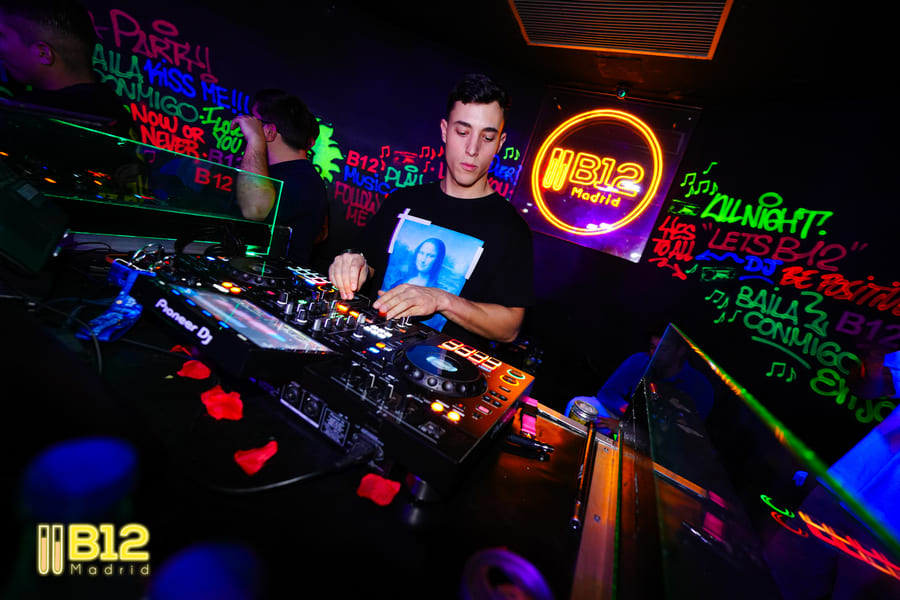 discoteca-musica-electronica-b12.jpg