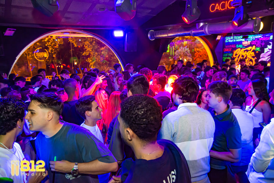 la-mejor-discoteca-de-madrid-b12.jpg