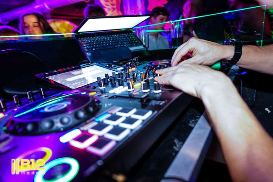 musica-dj-b12.jpg