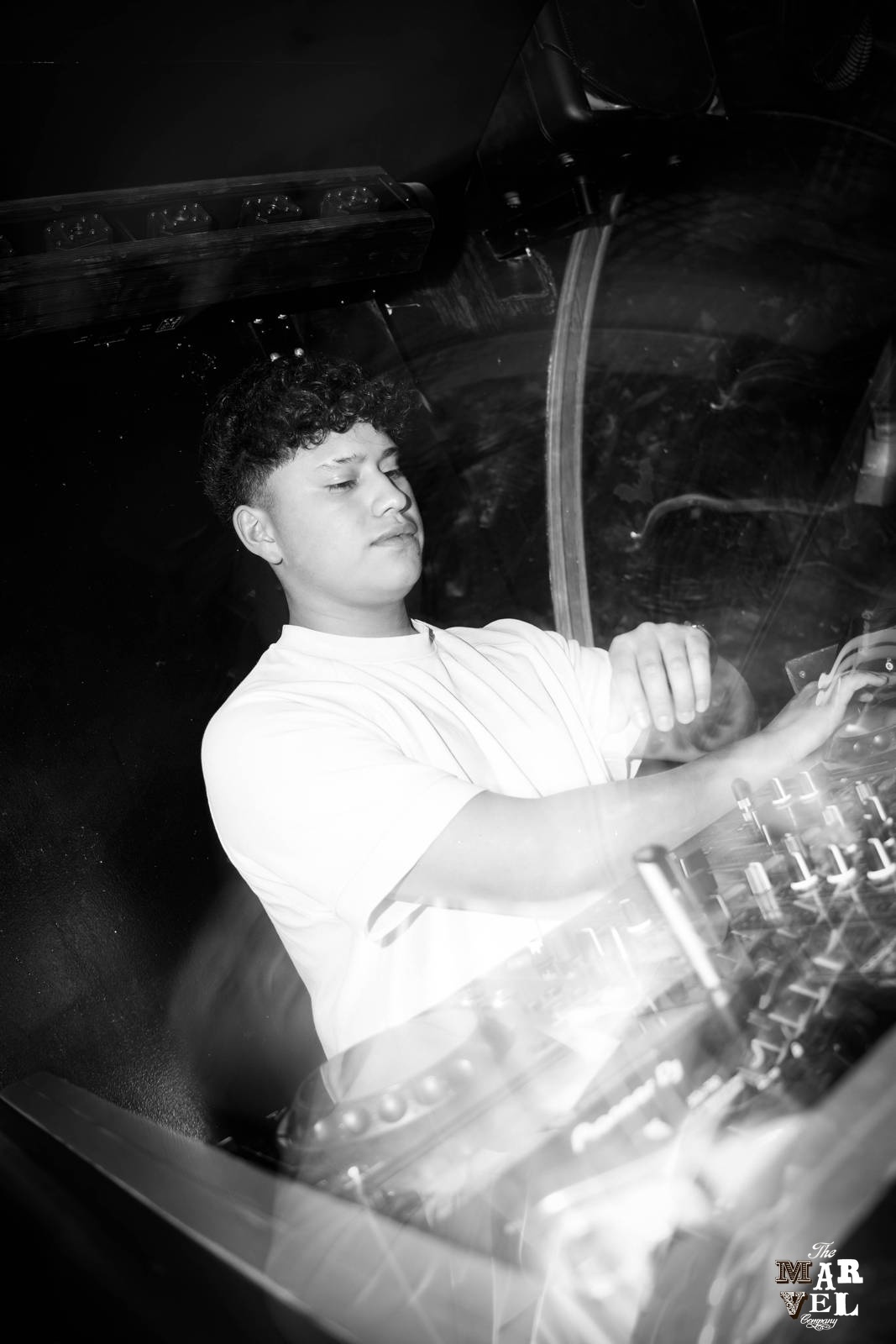 Fiesta-sabado-9-mayo-discoteca-marvel-madrid-47.jpg