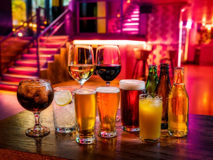Copas y bebidas de Pizpireta Bar